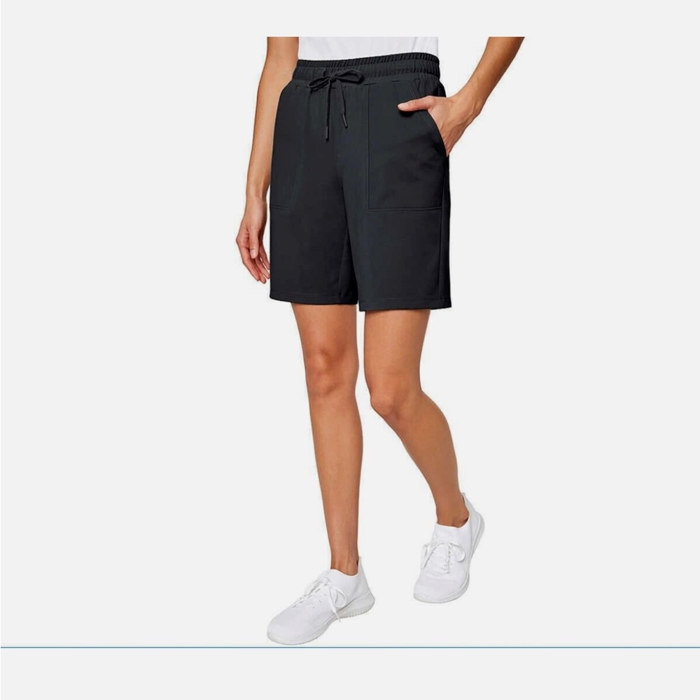 Mondetta Ladies Active Bermuda Short drawstring waist
